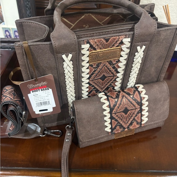 Wrangler Handbags - Wrangler Brown and Cream Handbag with Wallet